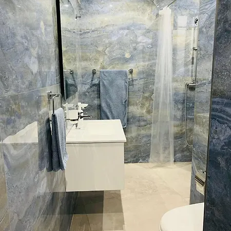 Sinsea Penthouse * St Paul's Bay